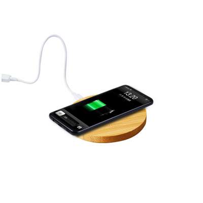 2020 trending eco friendly Fast customized logo Qi Bamboo Wireless Charger 5w